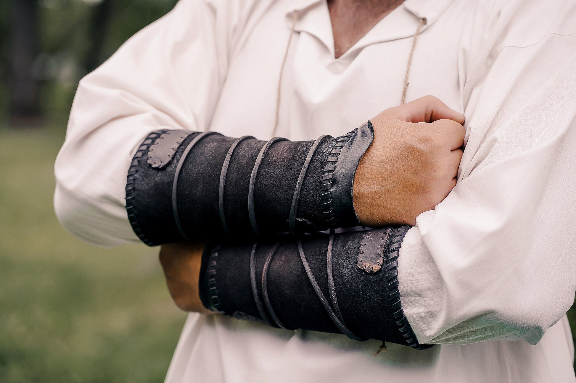 Viking leather bracers - SokolArmory
