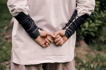 Viking leather bracers - SokolArmory
