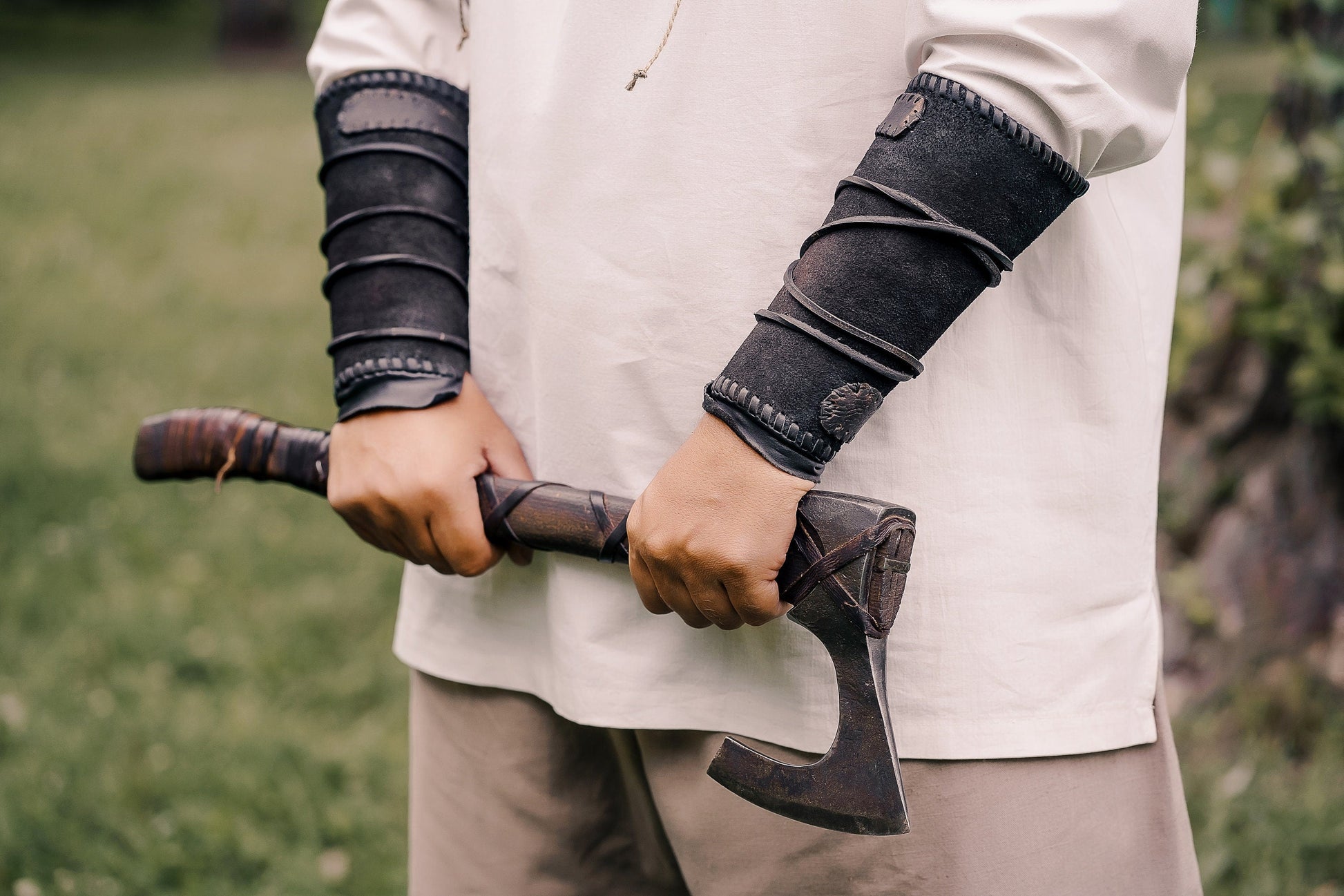 Viking leather bracers - SokolArmory
