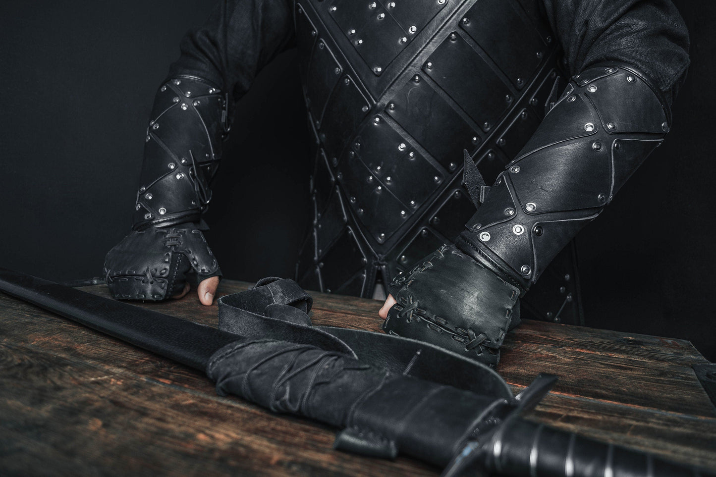 Medieval leather bracers with hand protection - SokolArmory