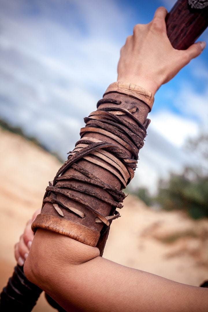 Woman Kratos armor (God of War) - SokolArmory