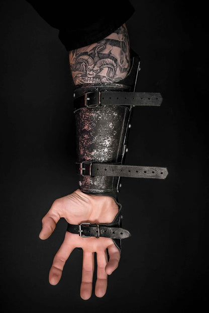 Medieval leather bracers with hand protection - SokolArmory