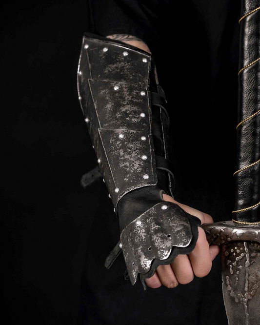 Medieval leather bracers with hand protection - SokolArmory