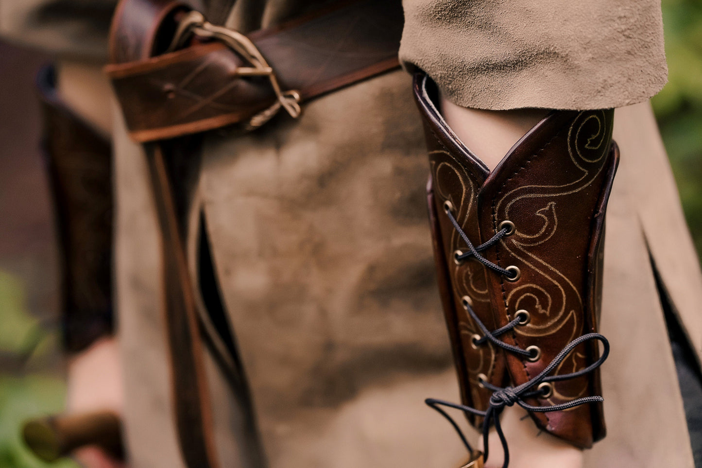 Legolas leather bracers (Lord of the Rings) - SokolArmory
