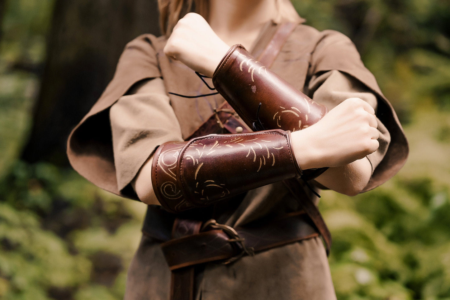 Legolas leather bracers (Lord of the Rings) - SokolArmory