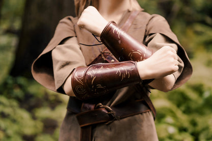Legolas leather bracers (Lord of the Rings) - SokolArmory