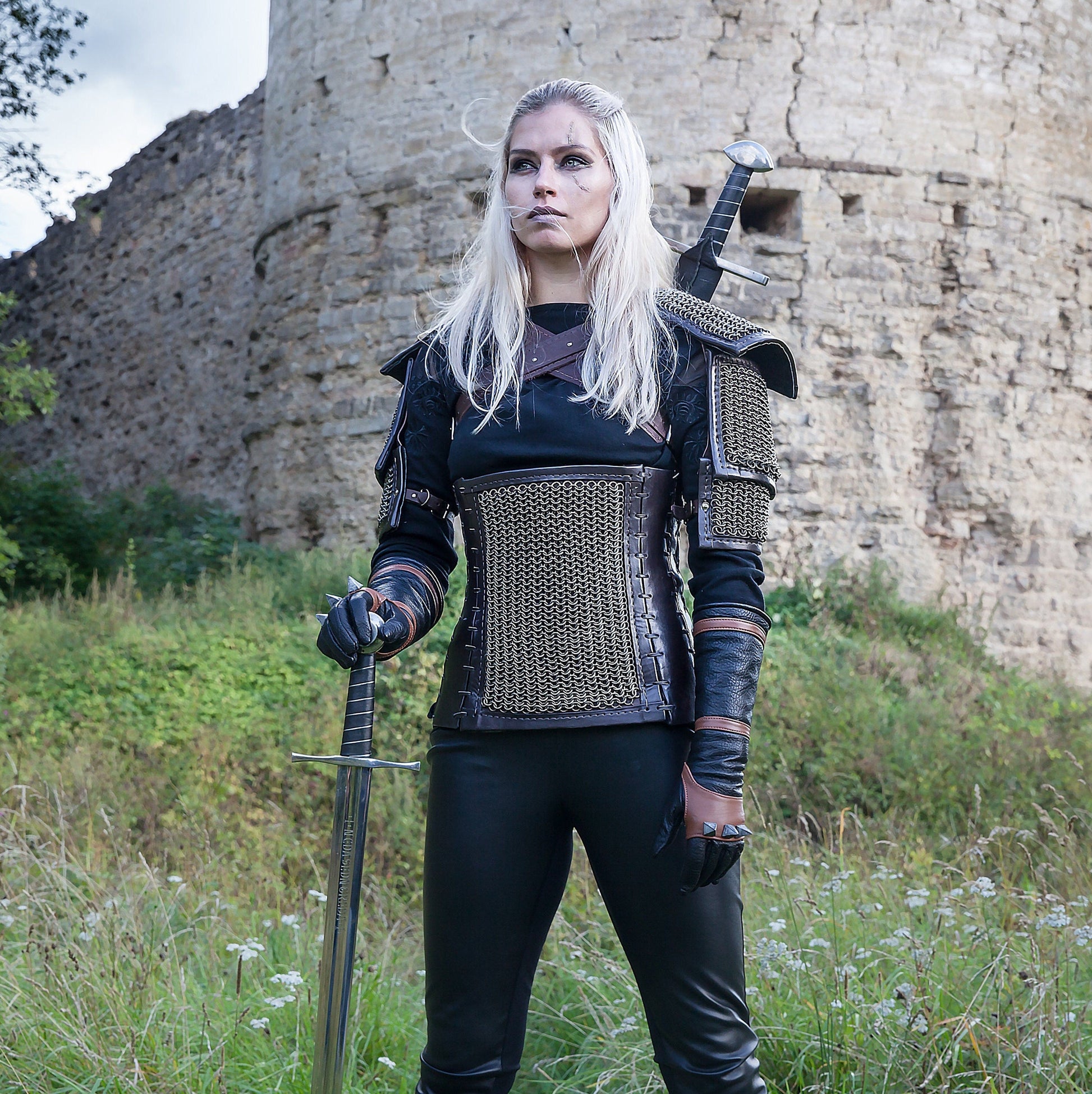 Kaer Mohen armor (Witcher women version) - SokolArmory