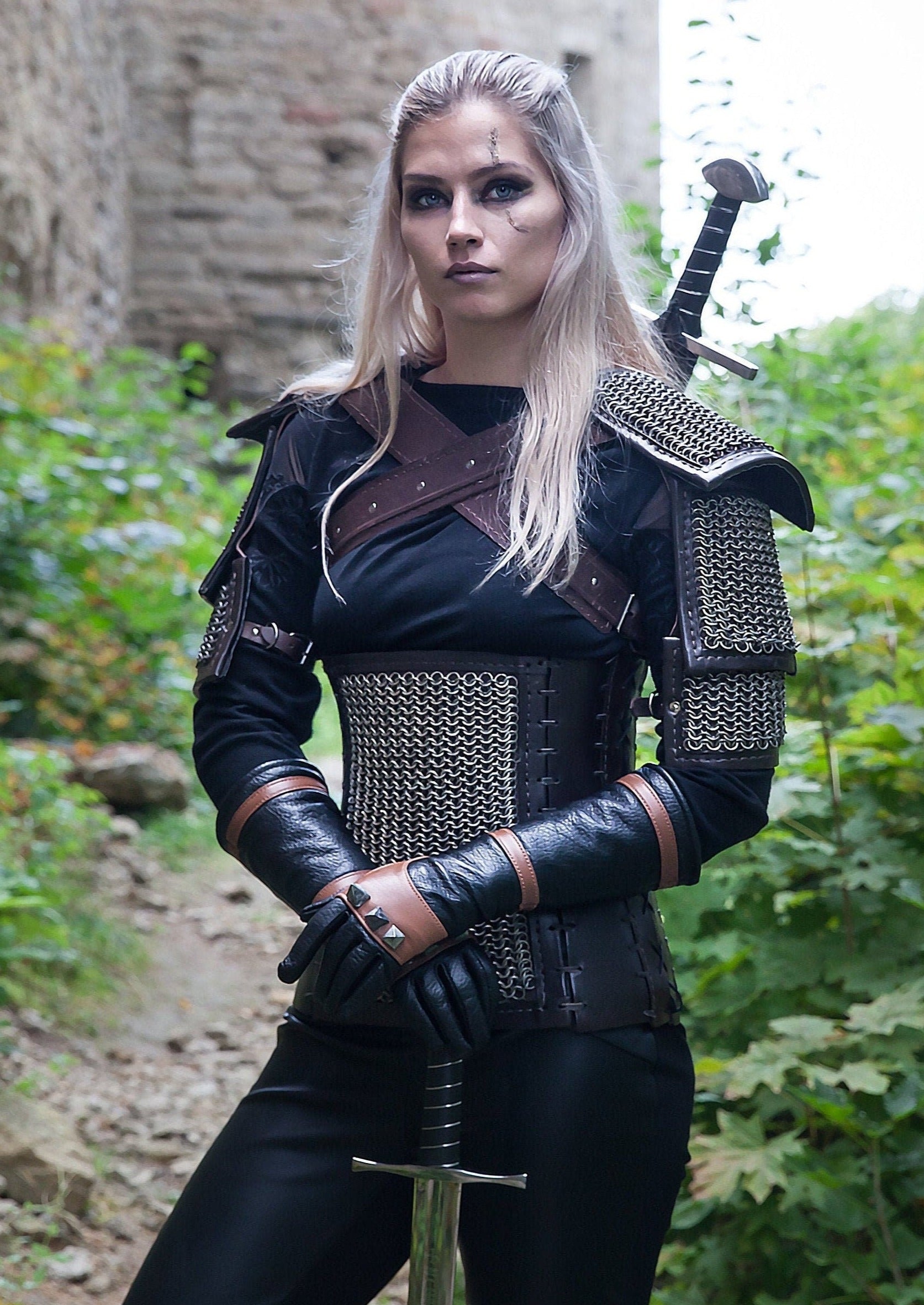 Kaer Mohen armor (Witcher women version) - SokolArmory