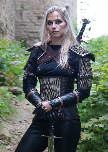 Kaer Mohen armor (Witcher women version) - SokolArmory