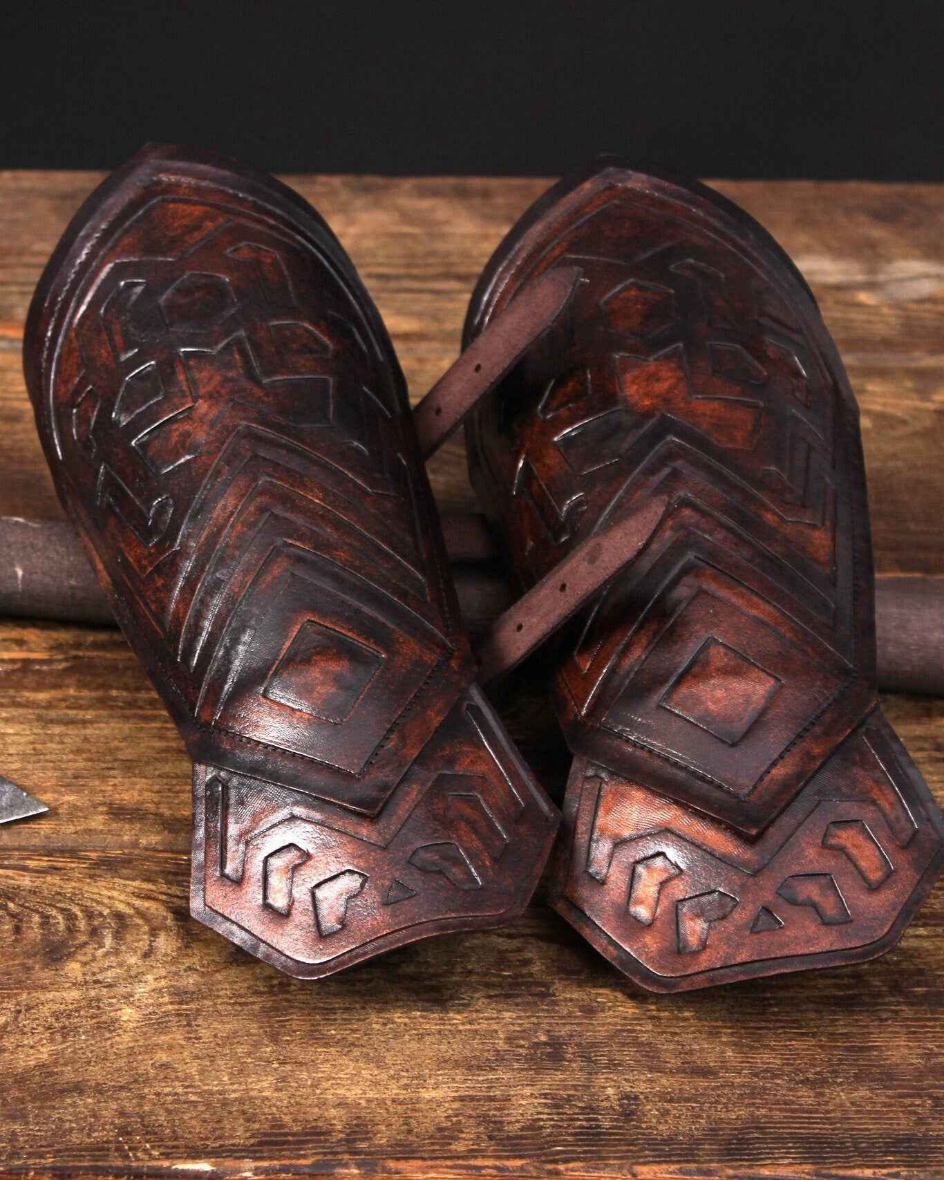 Thorin's leather bracers (Lord of the Rings) - SokolArmory