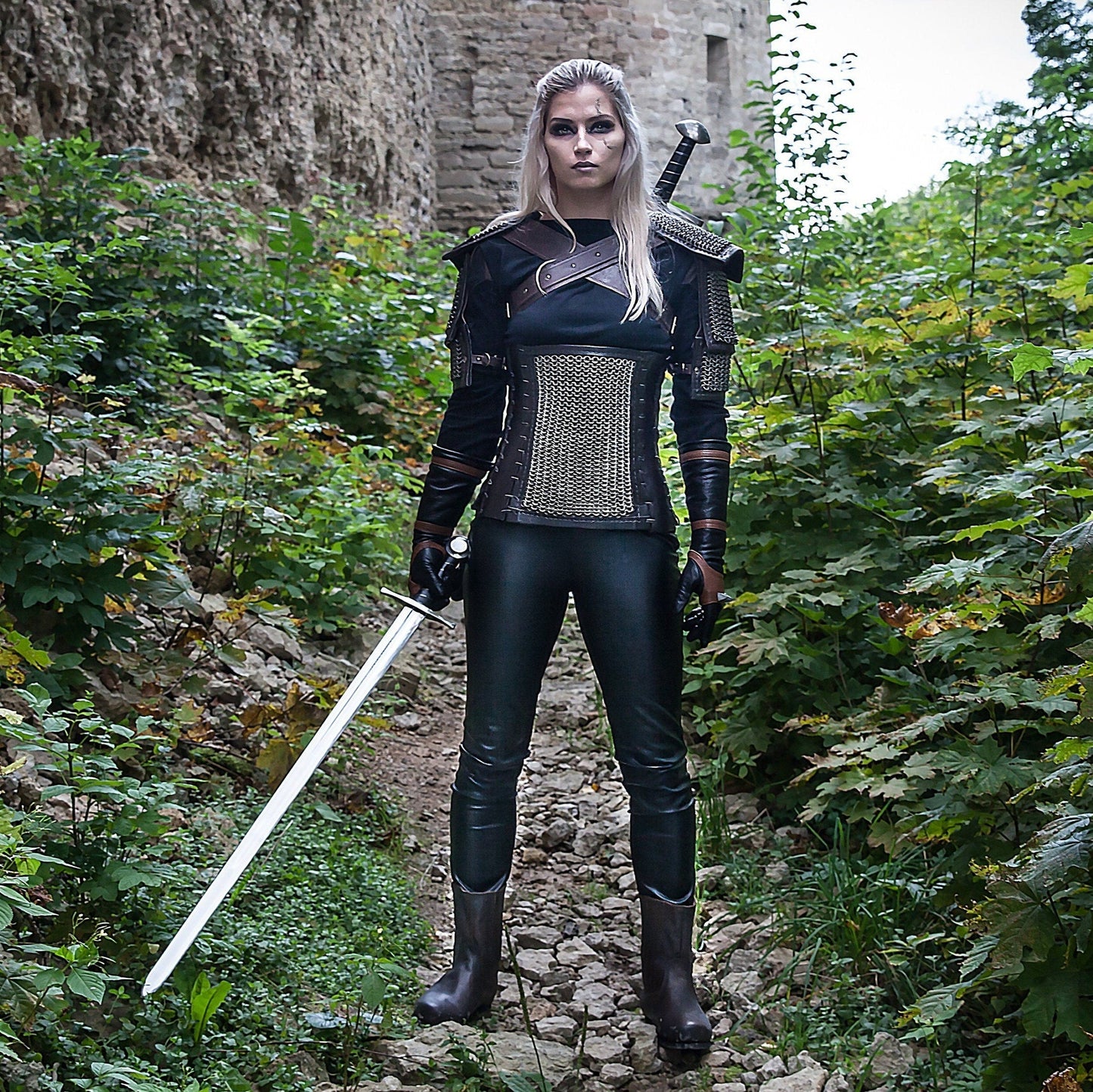 Kaer Mohen armor (Witcher women version) - SokolArmory