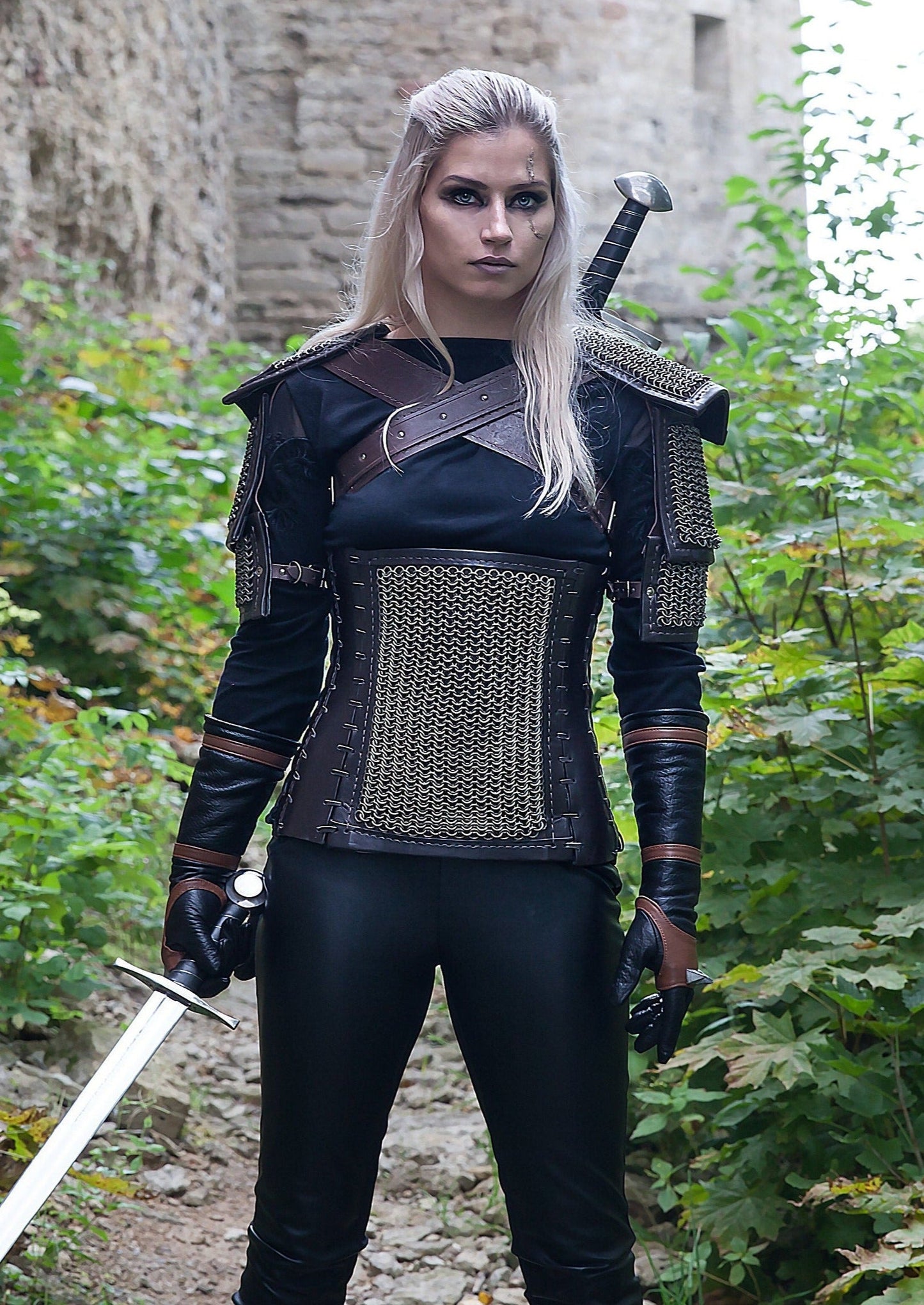 Kaer Mohen armor (Witcher women version) - SokolArmory