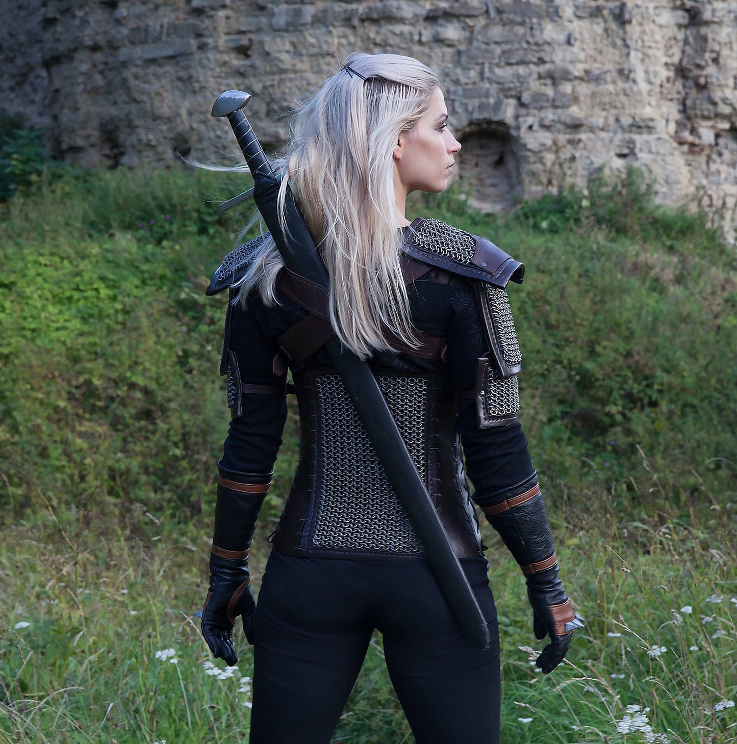 Kaer Mohen armor (Witcher women version) - SokolArmory