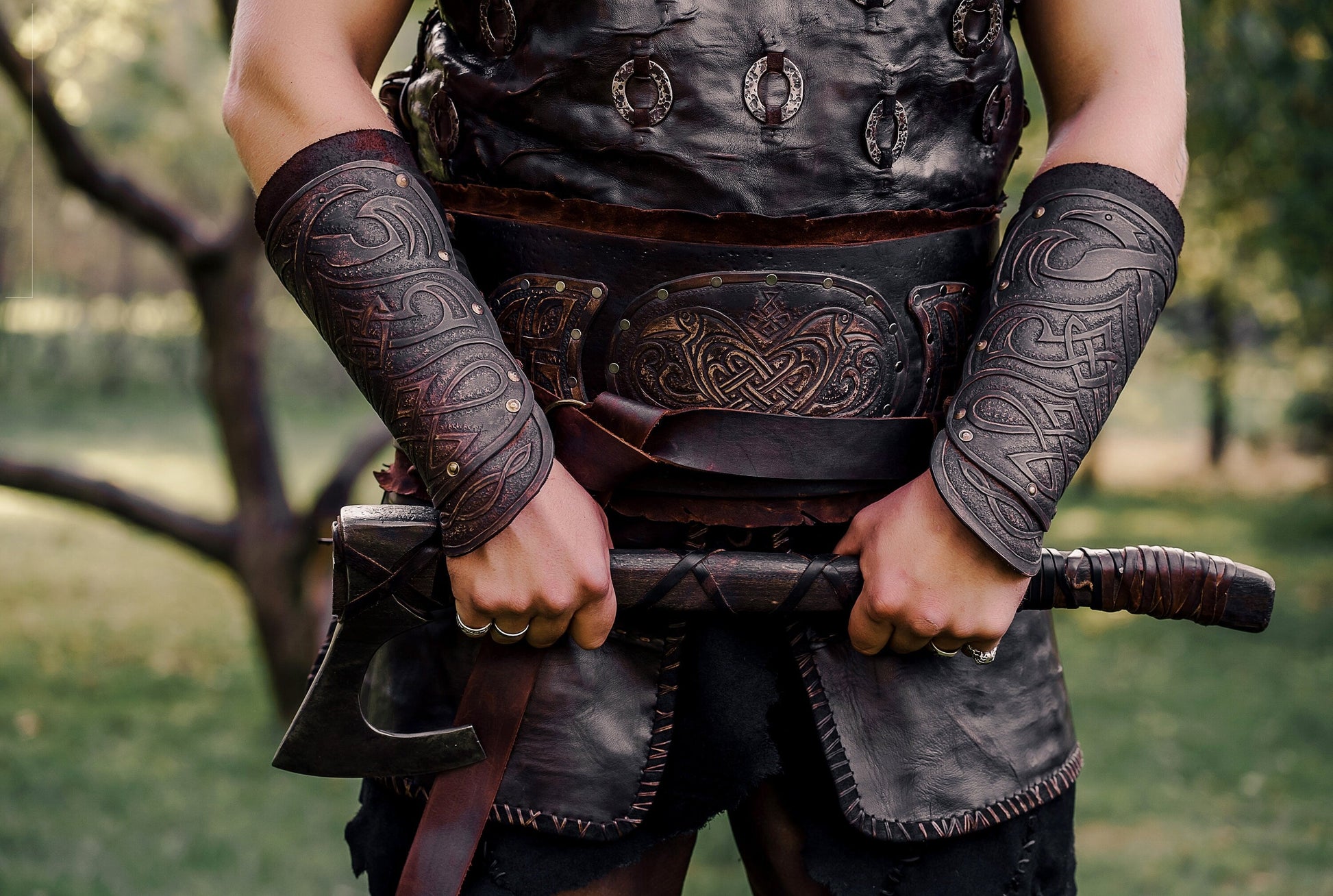 Medieval leather bracers for Larp - SokolArmory