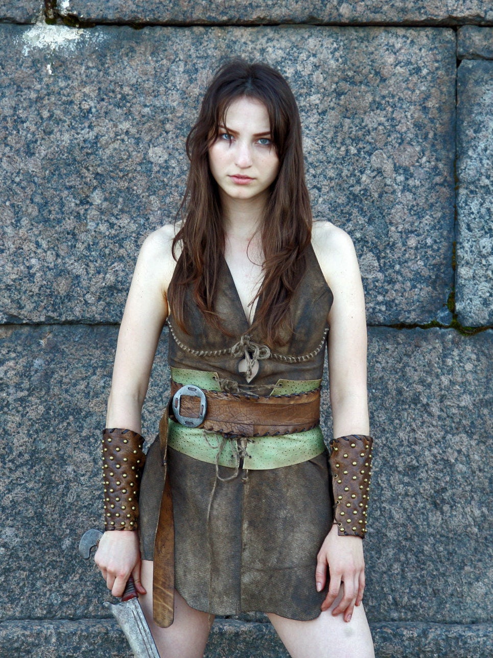 Women's Amazon leather costume - SokolArmory