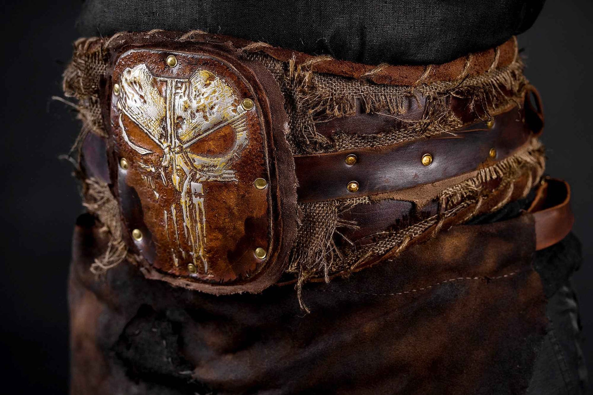 Hero belt with emblem (God of War) - SokolArmory