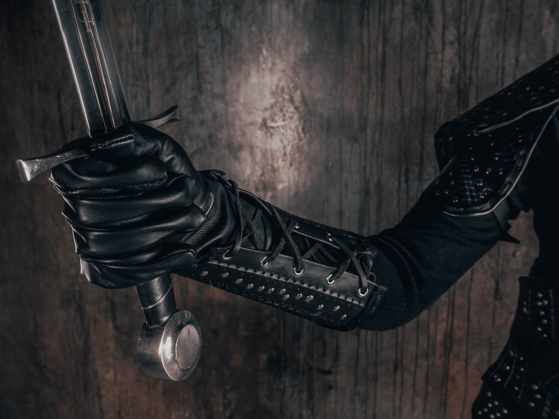 Witcher bracers - SokolArmory