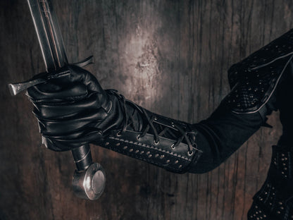Witcher bracers - SokolArmory