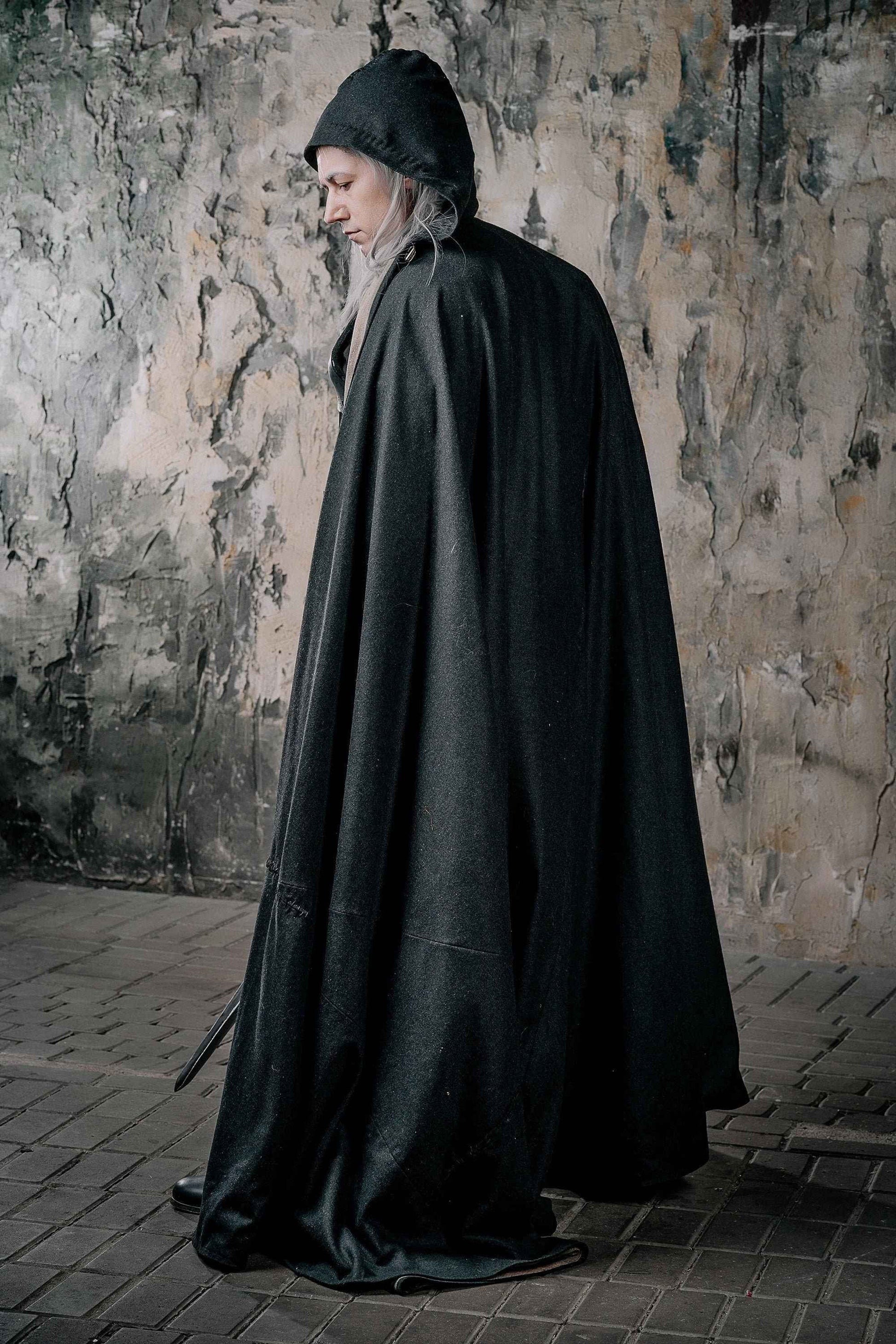 Ragnar viking cloak with artificial fur
