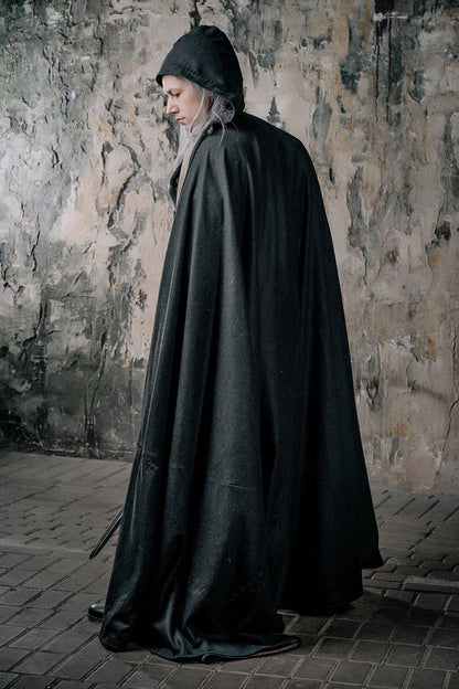 Ragnar viking cloak with artificial fur