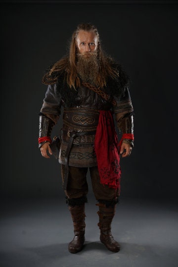 Assassin leather low boots + greaves with fur - SokolArmory