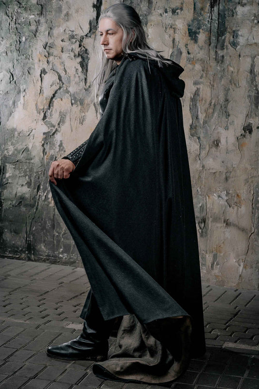 Ragnar viking cloak with artificial fur