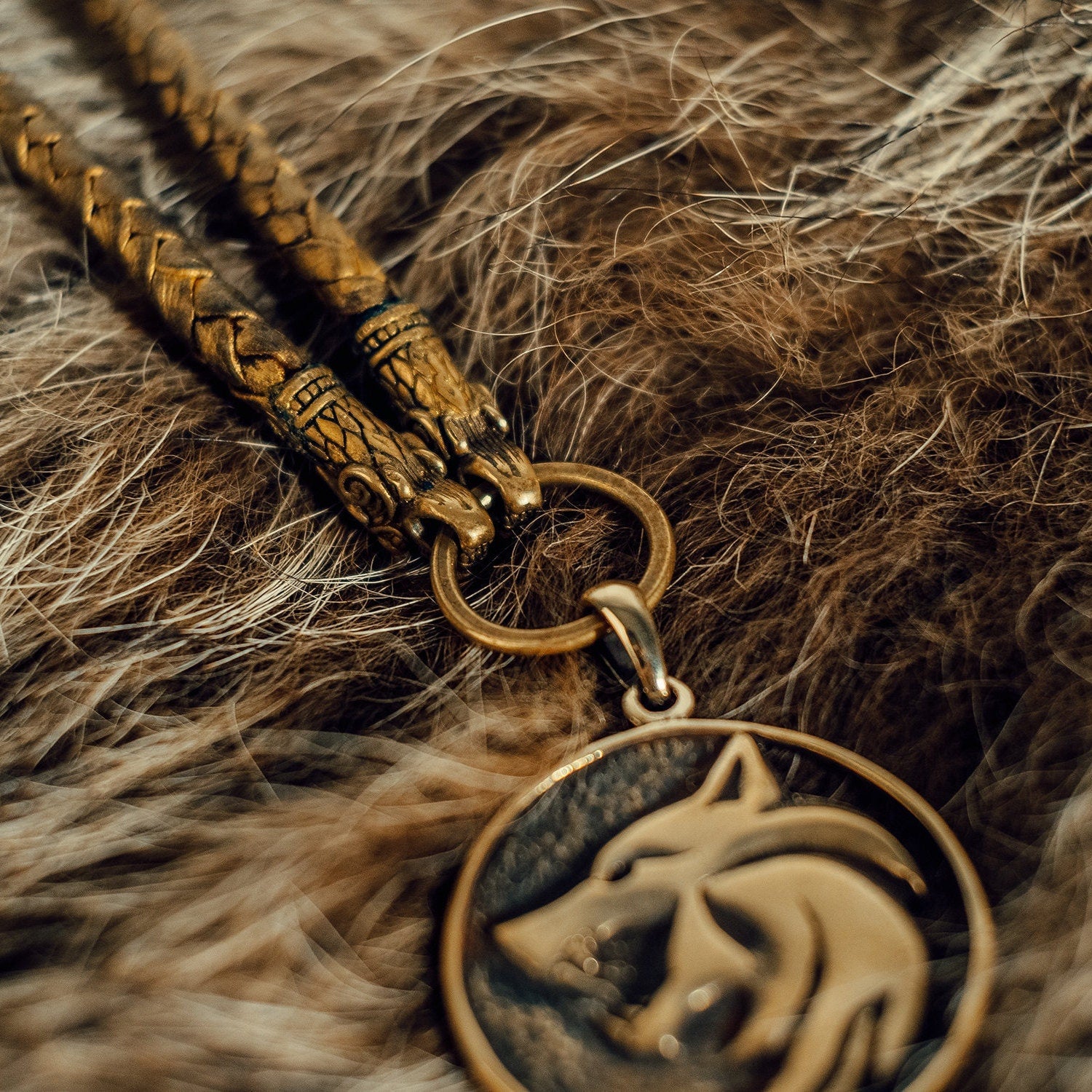 Witcher Wolf Pendant - SokolArmory