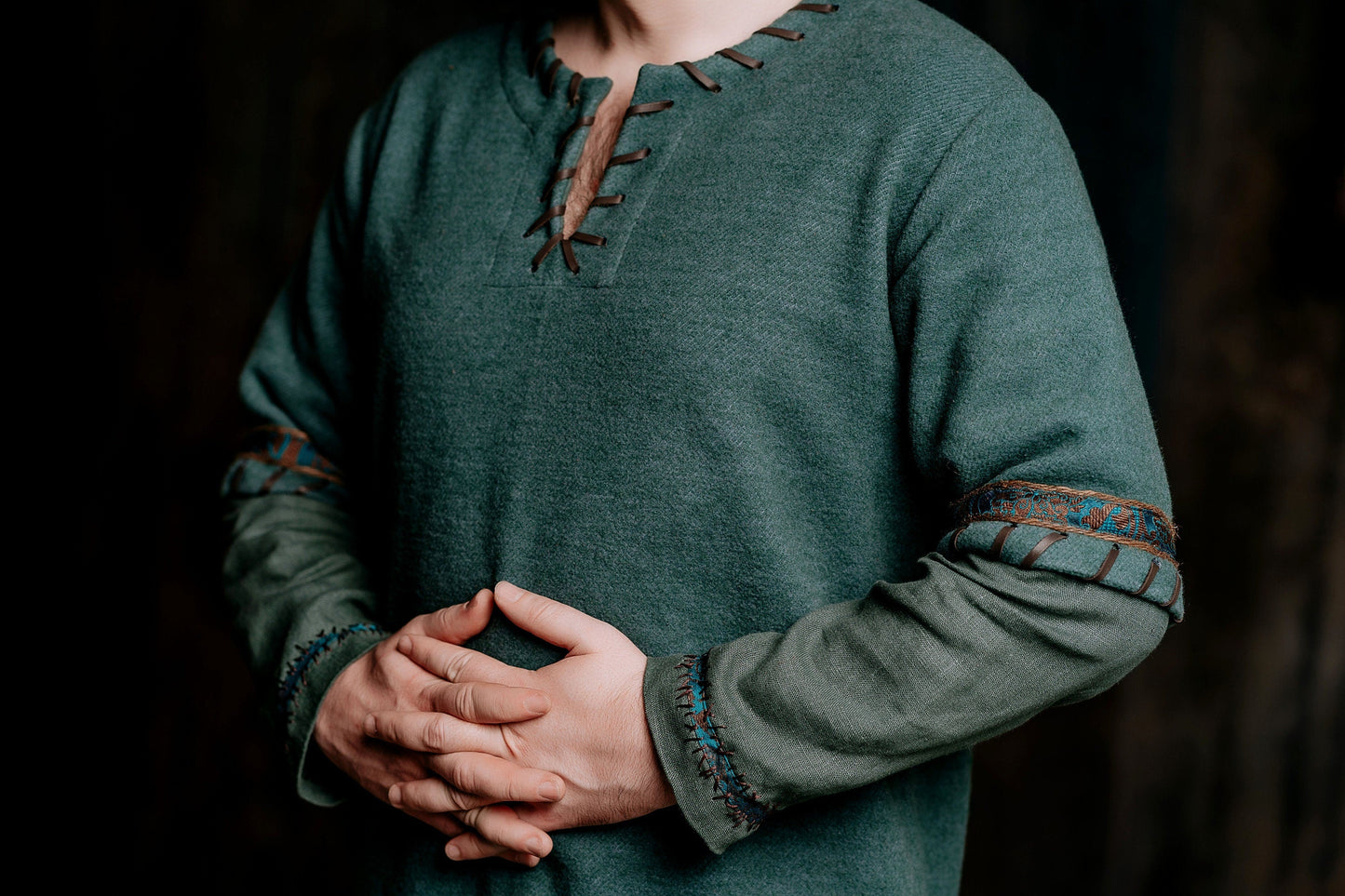 Ubbe tunic (Vikings) - SokolArmory