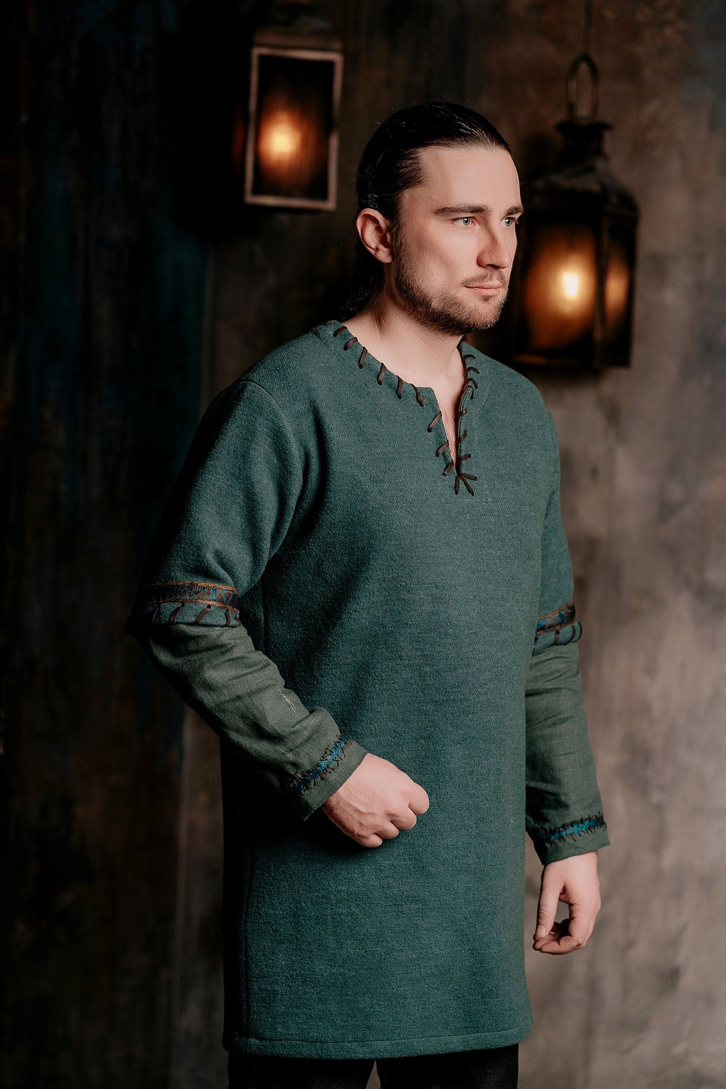 Ubbe tunic (Vikings) - SokolArmory