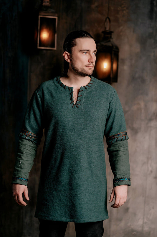 Ubbe tunic (Vikings) - SokolArmory