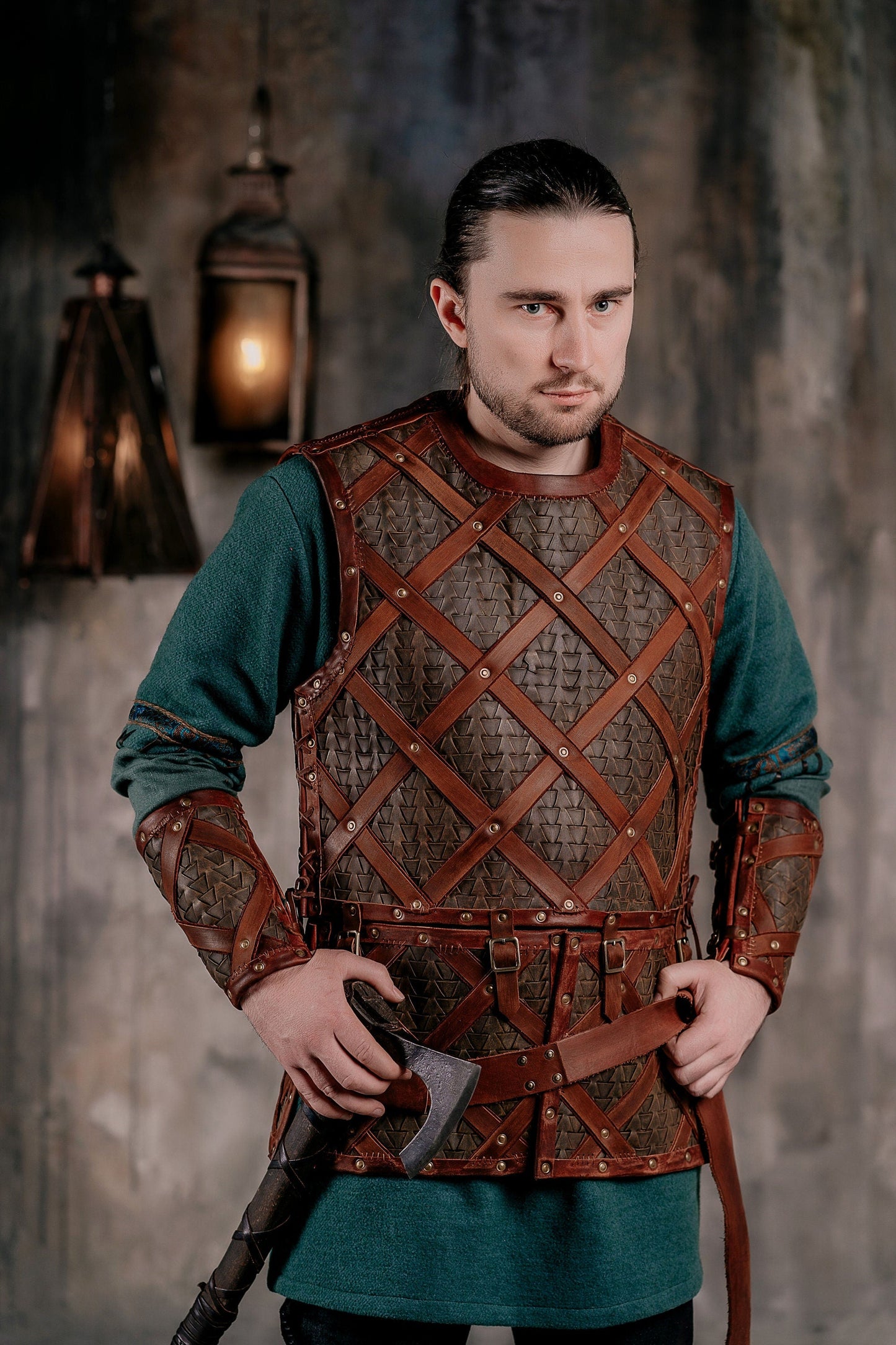 Viking leather bracers - SokolArmory