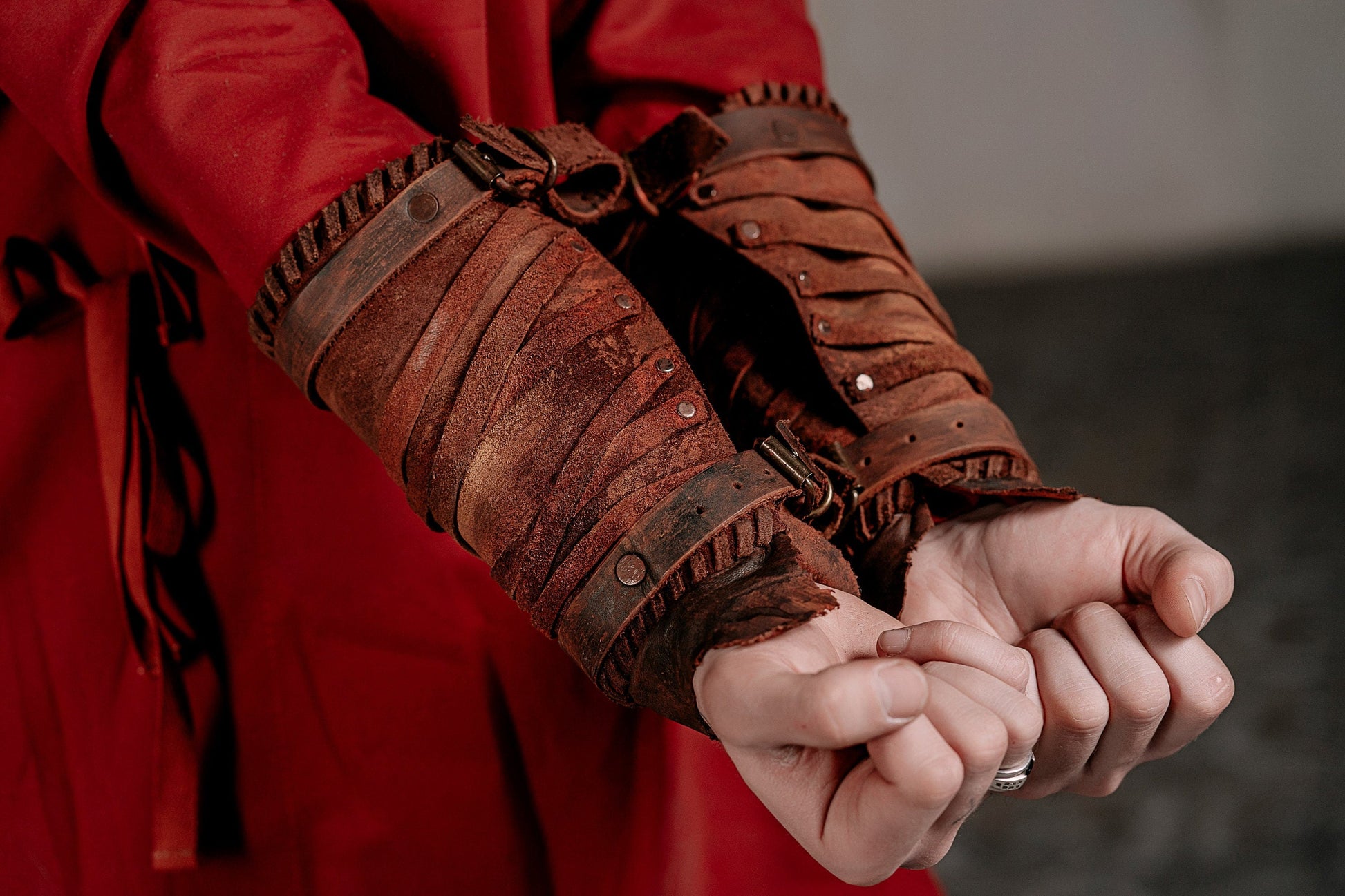Medieval leather bracers for Larp - SokolArmory