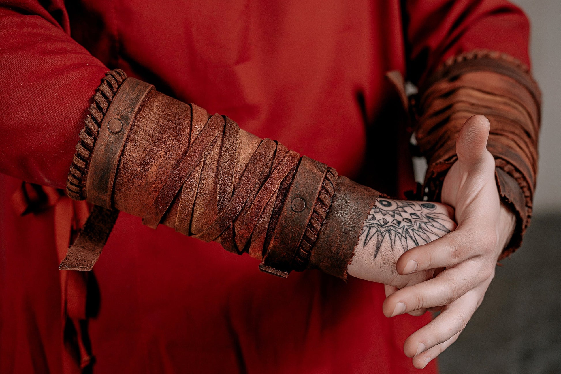 Medieval leather bracers for Larp - SokolArmory