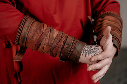 Medieval leather bracers for Larp - SokolArmory