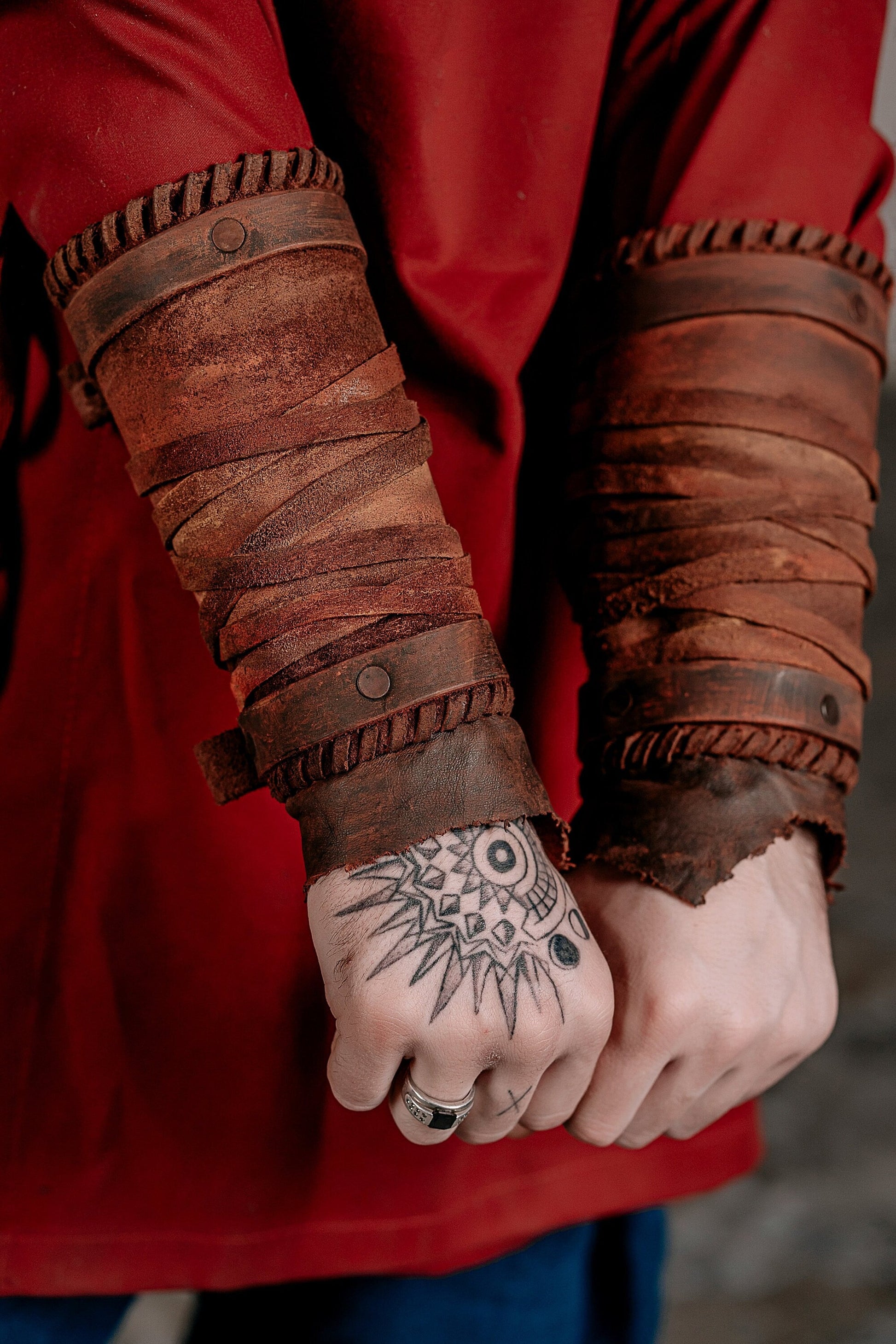 Medieval leather bracers for Larp - SokolArmory
