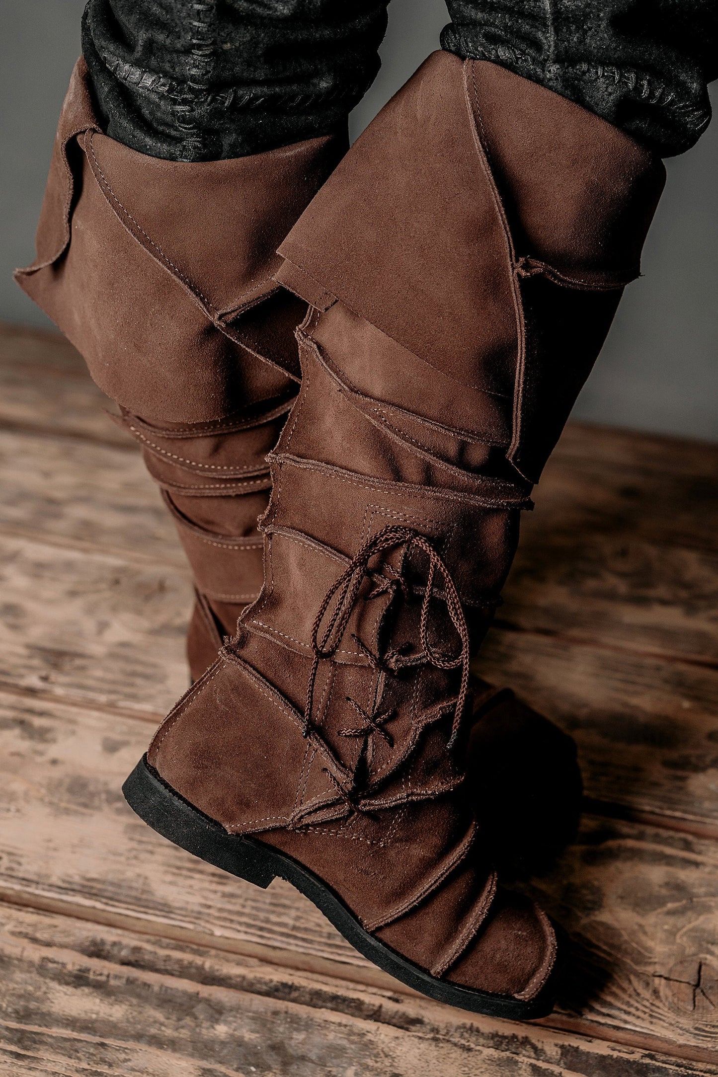 Medieval leather knee-high boots - SokolArmory