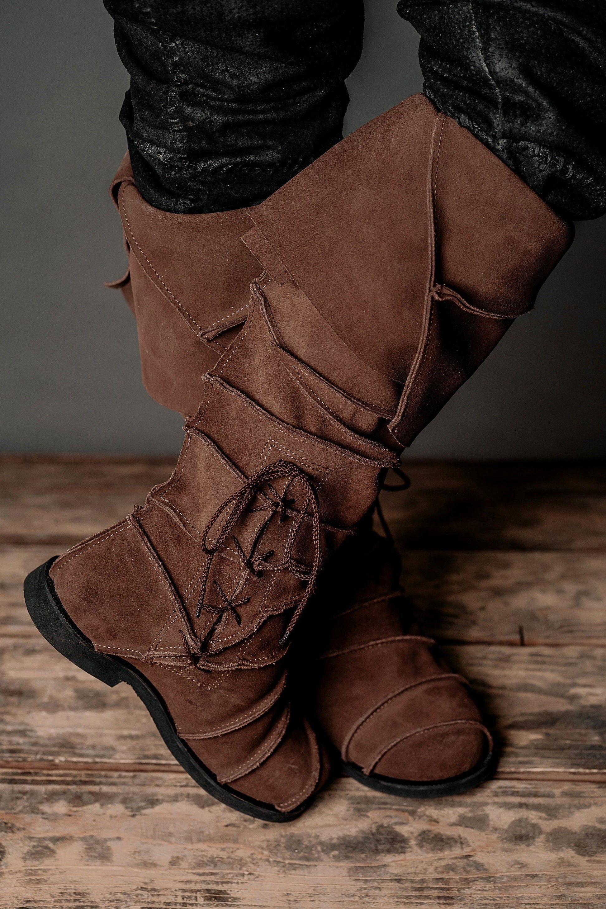 Medieval leather knee-high boots - SokolArmory