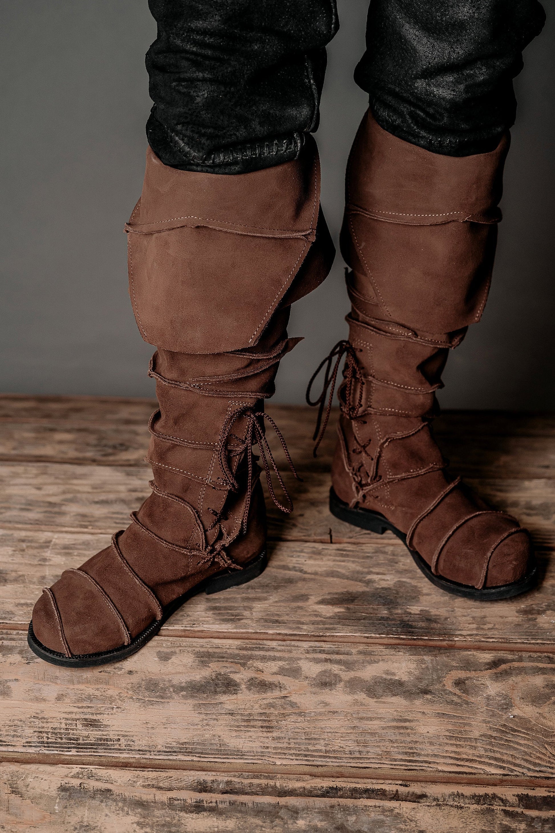 Medieval leather knee-high boots - SokolArmory