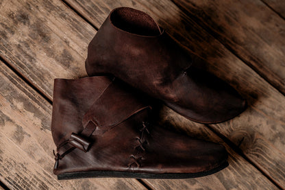 Medieval leather boots with soft sole - SokolArmory