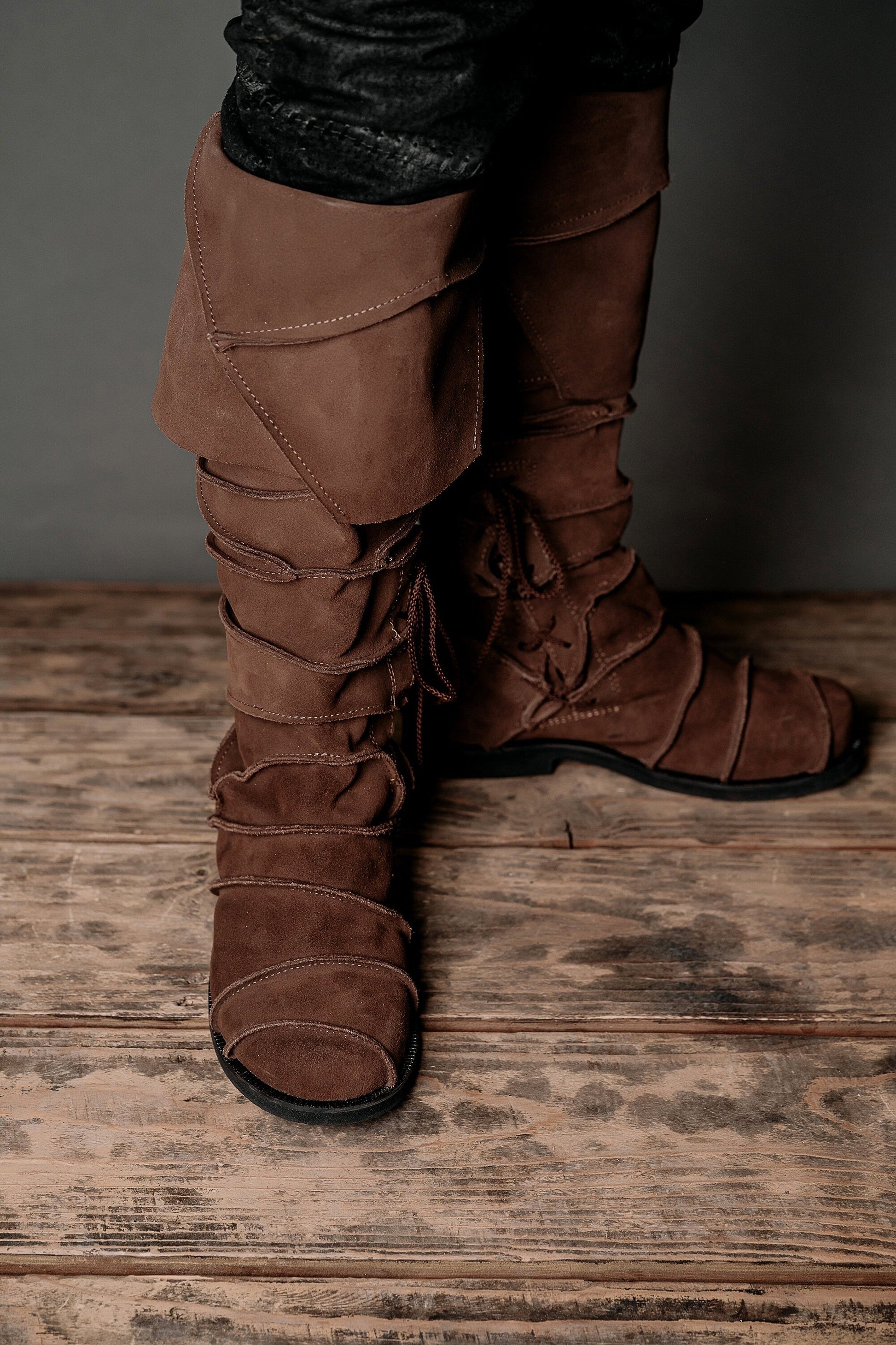 Medieval leather knee-high boots - SokolArmory