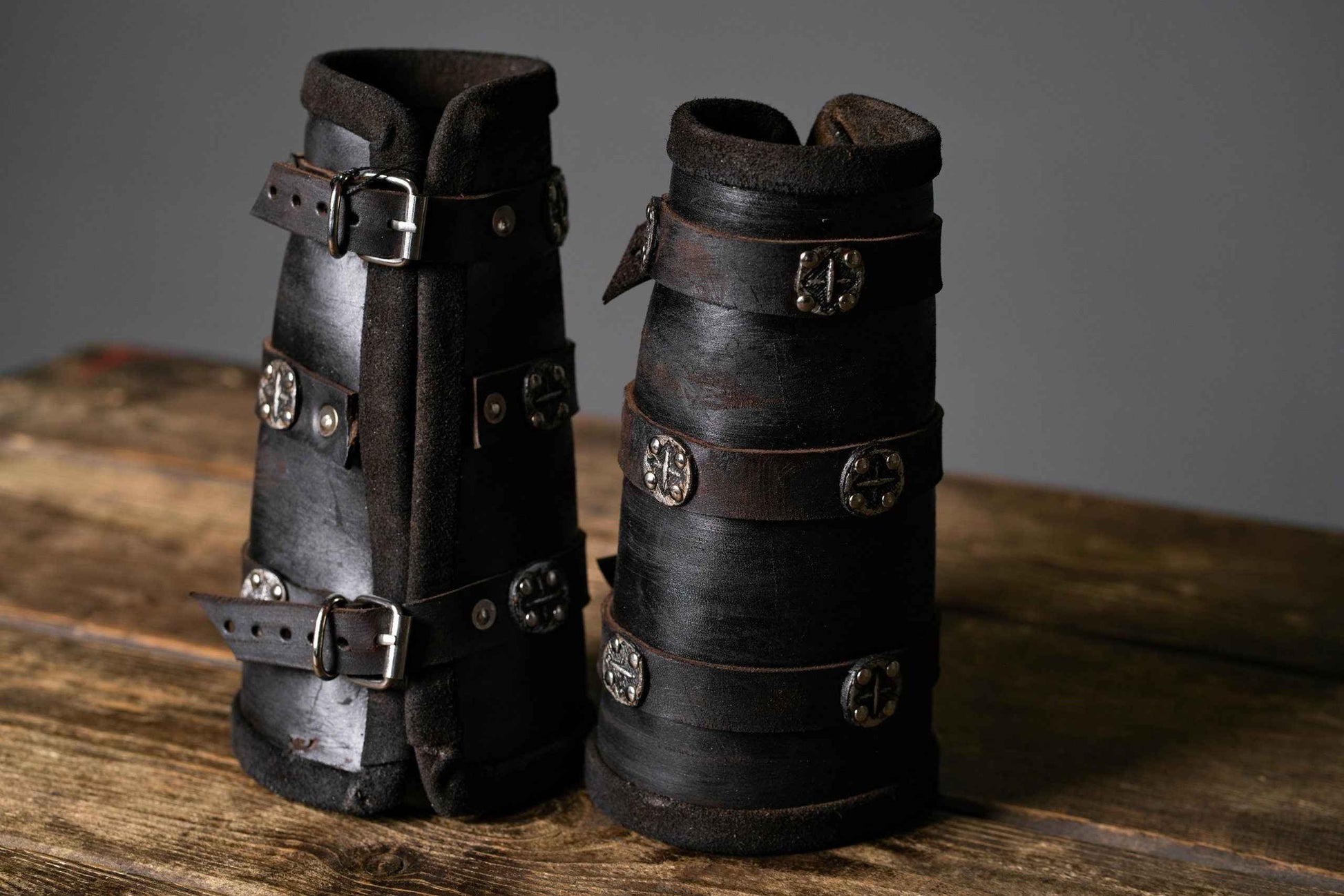 Uhtred larp leather bracers (Last Kingdom) - SokolArmory