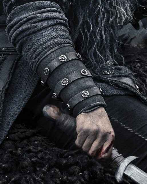 Uhtred larp leather bracers (Last Kingdom) - SokolArmory