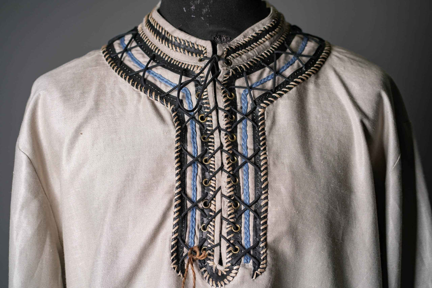 Haraldr white wool tunic (Vikings) - SokolArmory