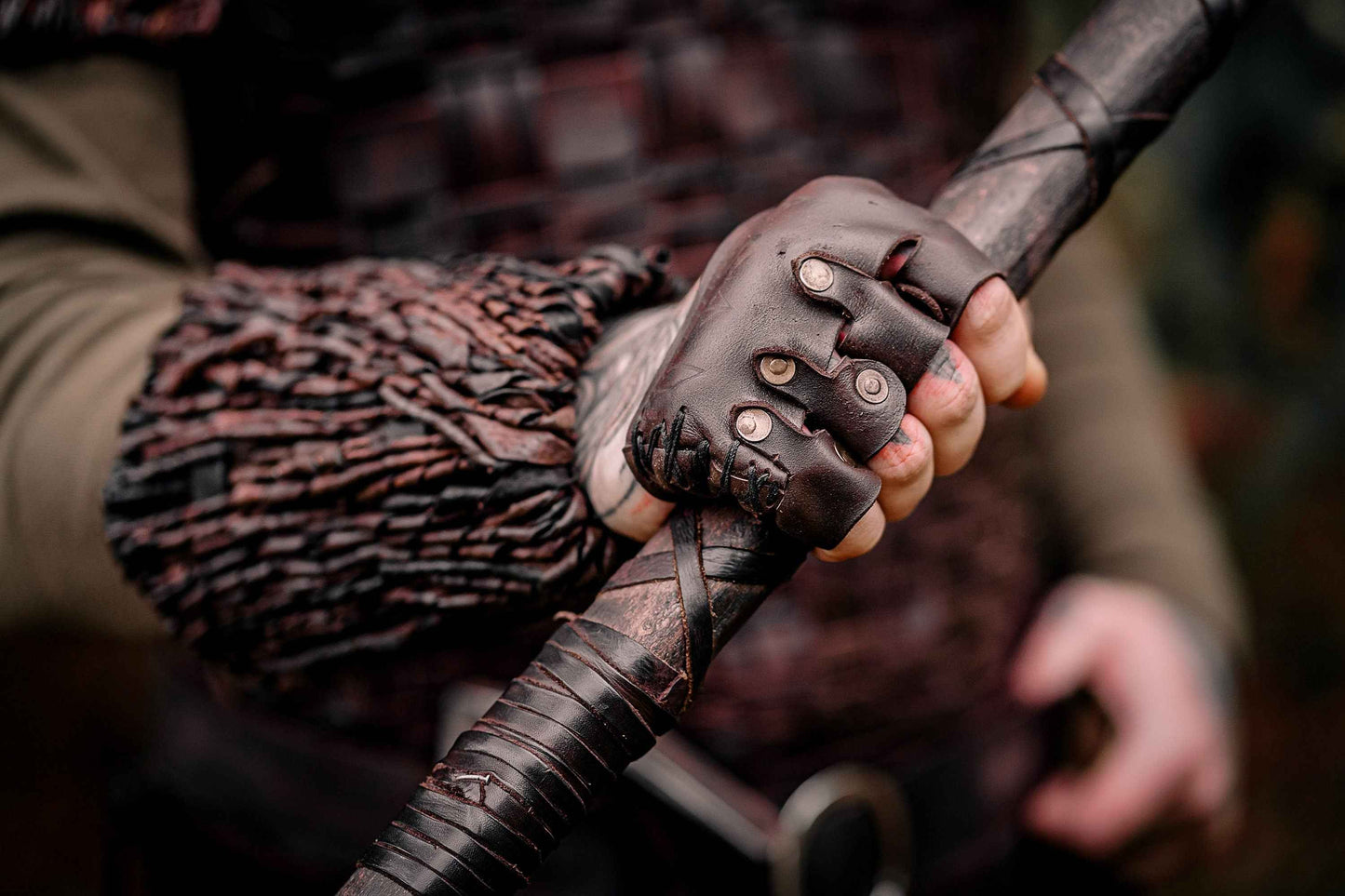 Floki leather glove (Vikings) - SokolArmory