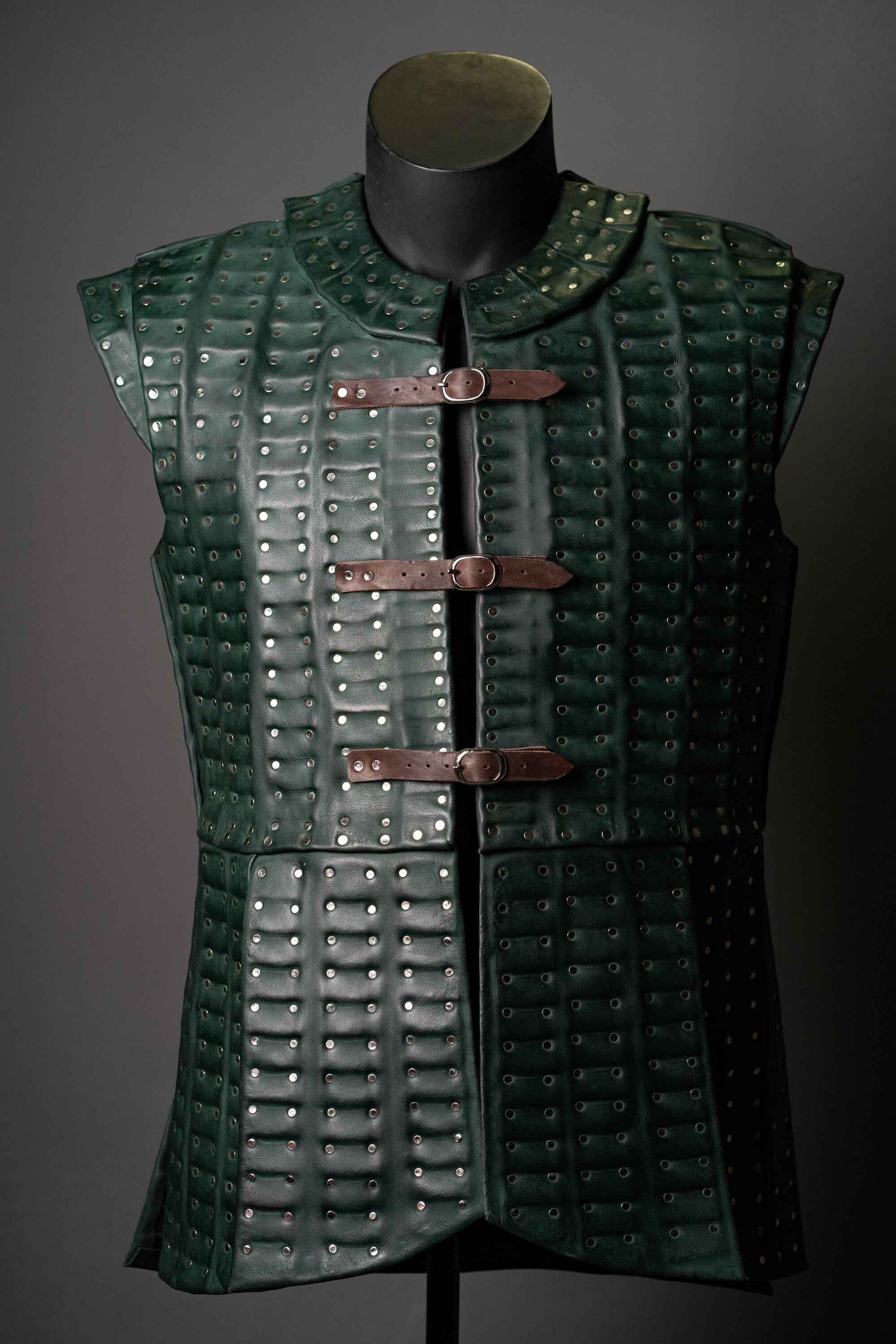 Prince Caspian green brigandine (Chronicles of Narnia) - SokolArmory
