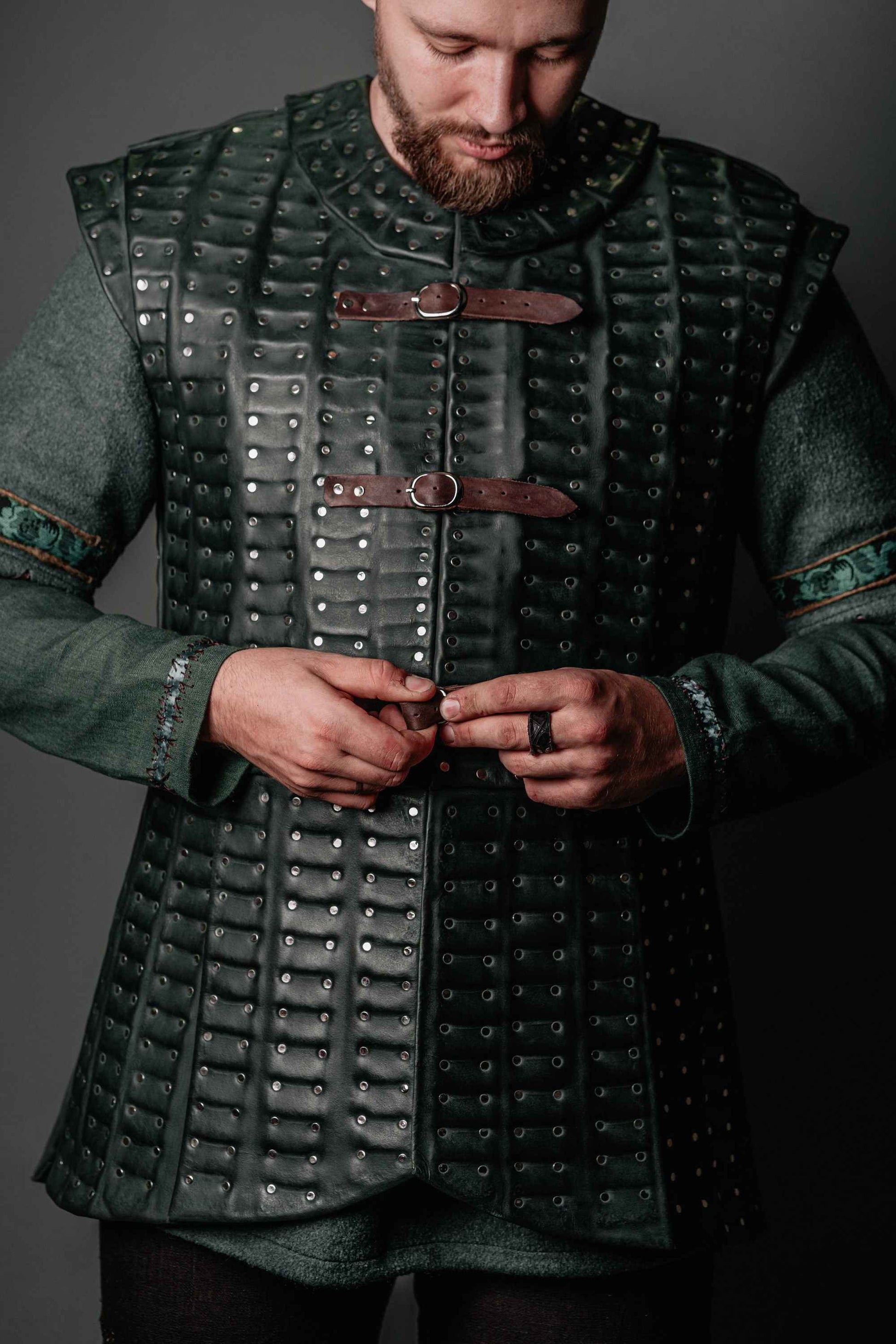 Prince Caspian green brigandine (Chronicles of Narnia) - SokolArmory
