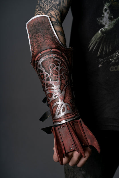 Kratos bracers with claws (God of War) - SokolArmory