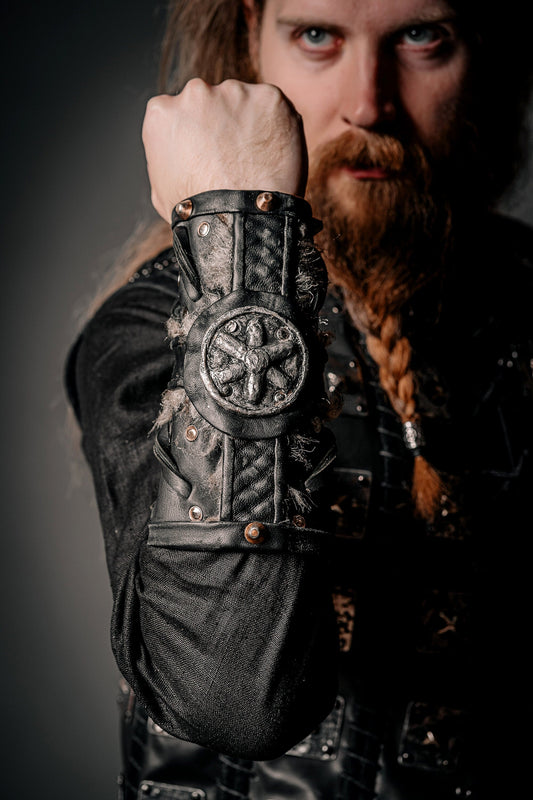 Medieval leather bracers for Larp - SokolArmory
