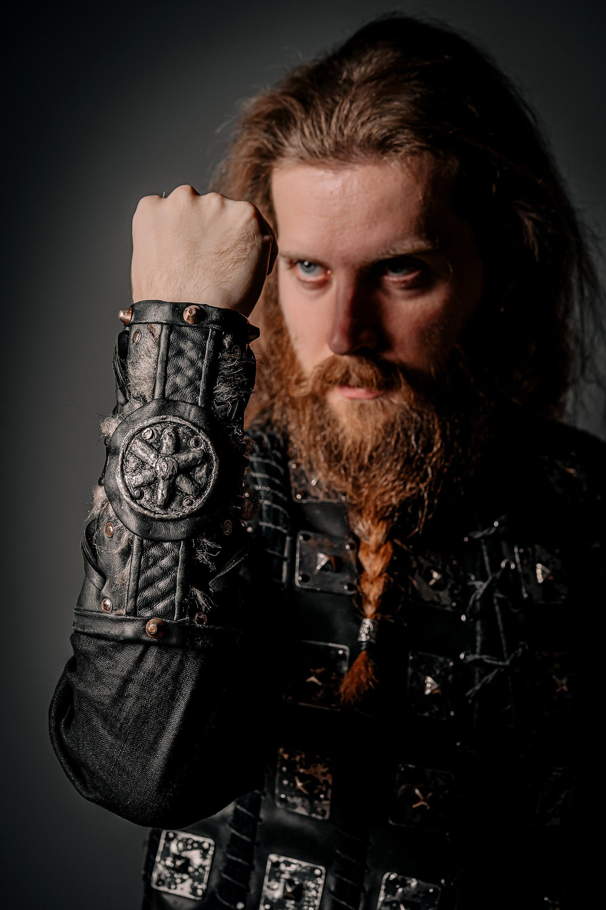 Medieval leather bracers for Larp - SokolArmory