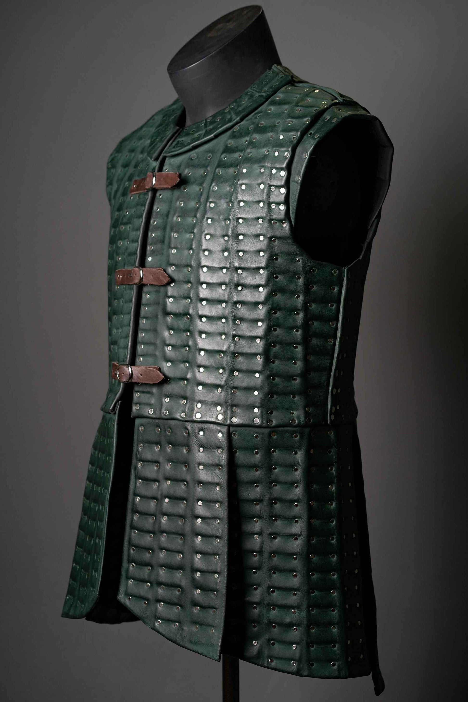 Prince Caspian green brigandine (Chronicles of Narnia) - SokolArmory